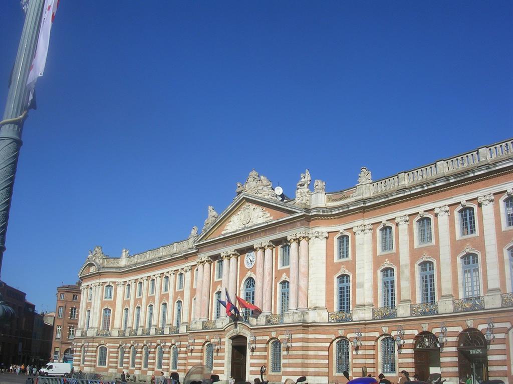 Hotel Ours Blanc - Victor Hugo Тулуза Экстерьер фото